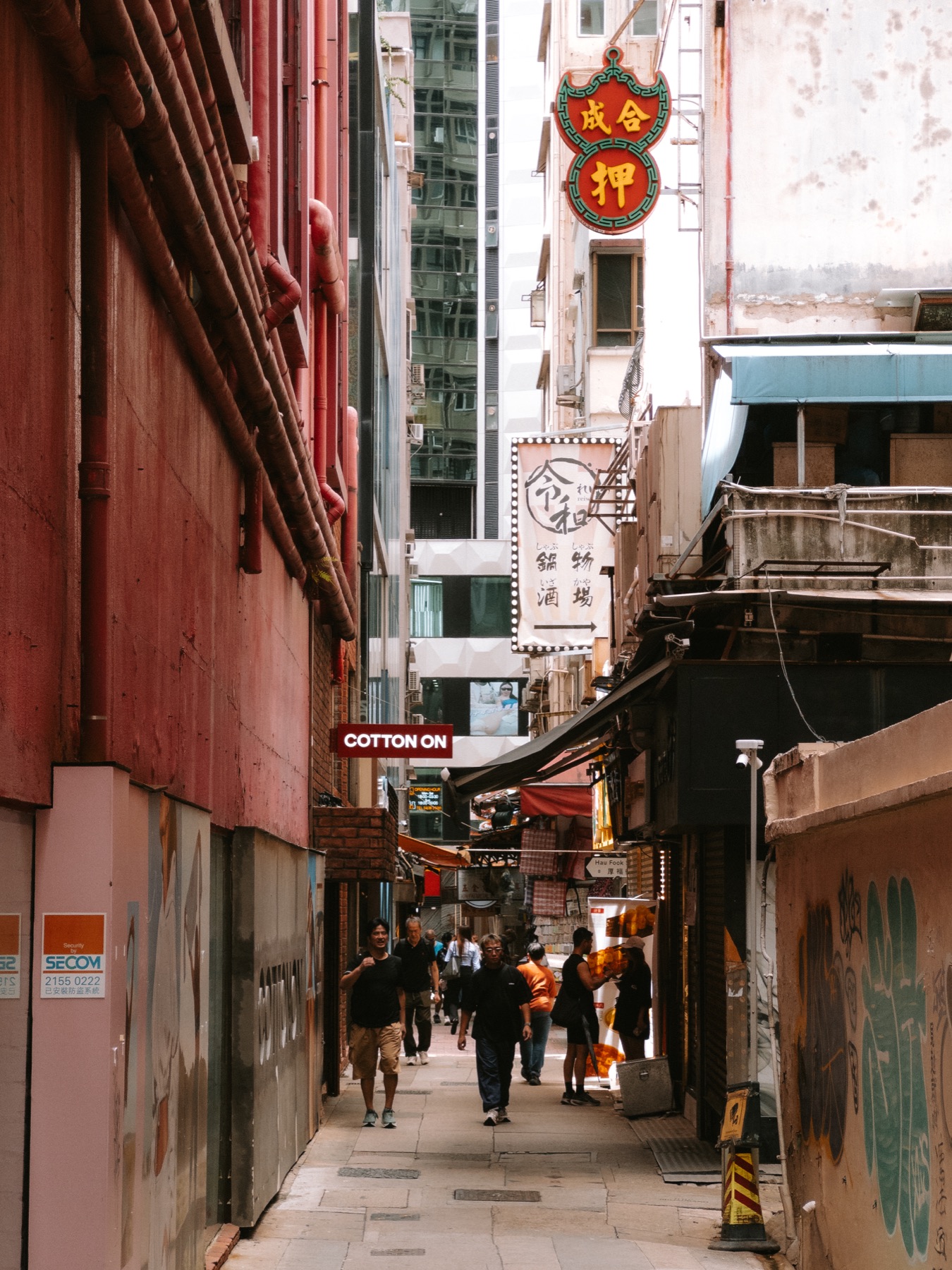 Photograph from Hong Kong & Zhuhai by Max Du